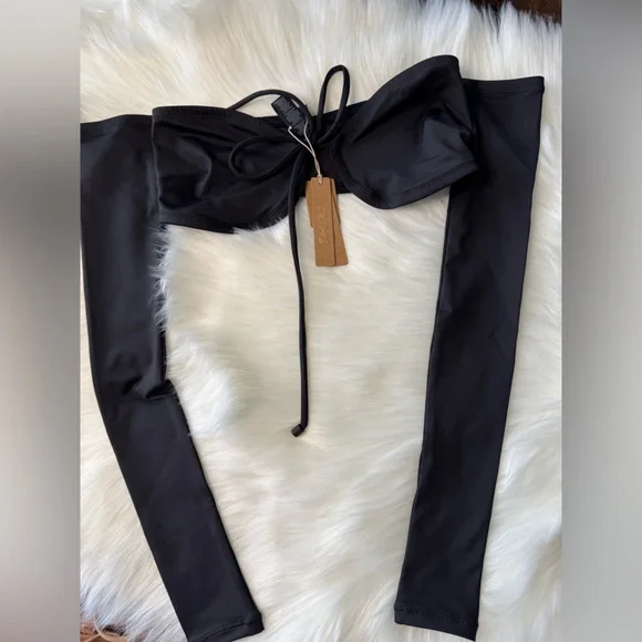 SKIMS Swim Top - Picture 1 of 6